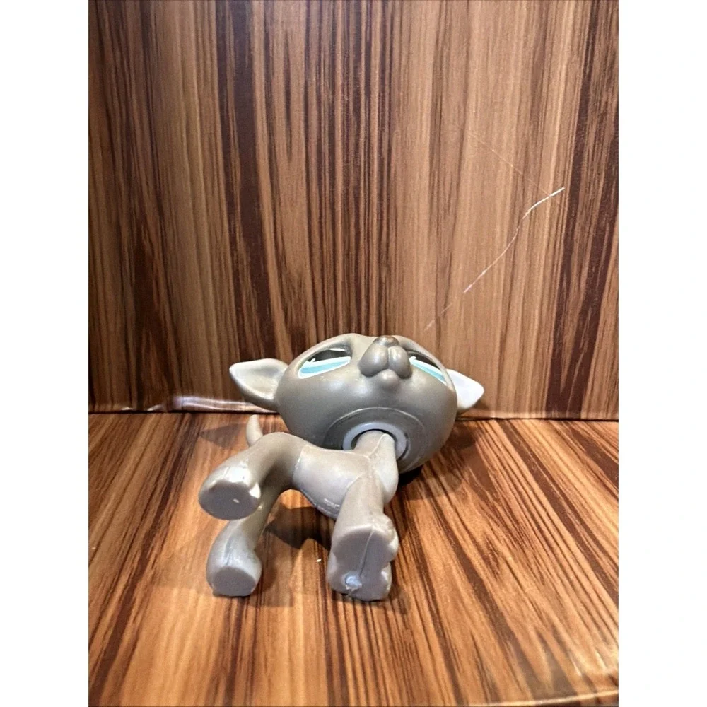 Littlest Pet Shop LPS #319 Gray Greyhound Whippet Dog Blue Eyes Authentic Hasbro